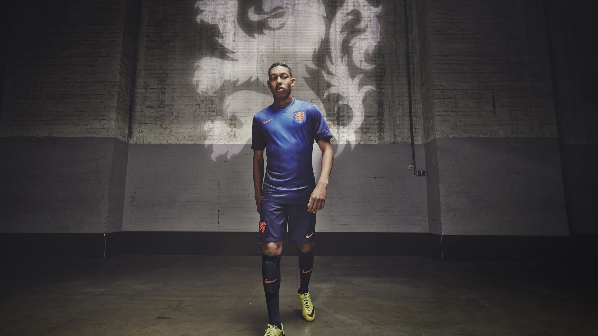 奥预赛中国青年队战平 球迷鼓励团队合作，中国国家青奥队